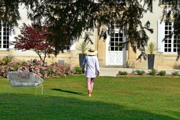 photo-marche-jardin-chateau-saint-gilles