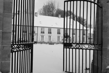 photo-portail-entree-chateau-saint-gilles